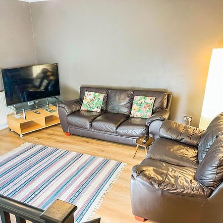 2 Bed - 2 Bath - Duplex Apartment Next To Lbu-Headingley Centre-Ycc Arena-Families-Relocators - Long Stay Rates Available Meanwood Extérieur photo